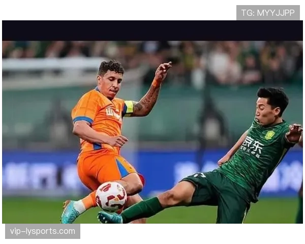 故意肘击犯规判罚为何经常引发裁判尺度争议？